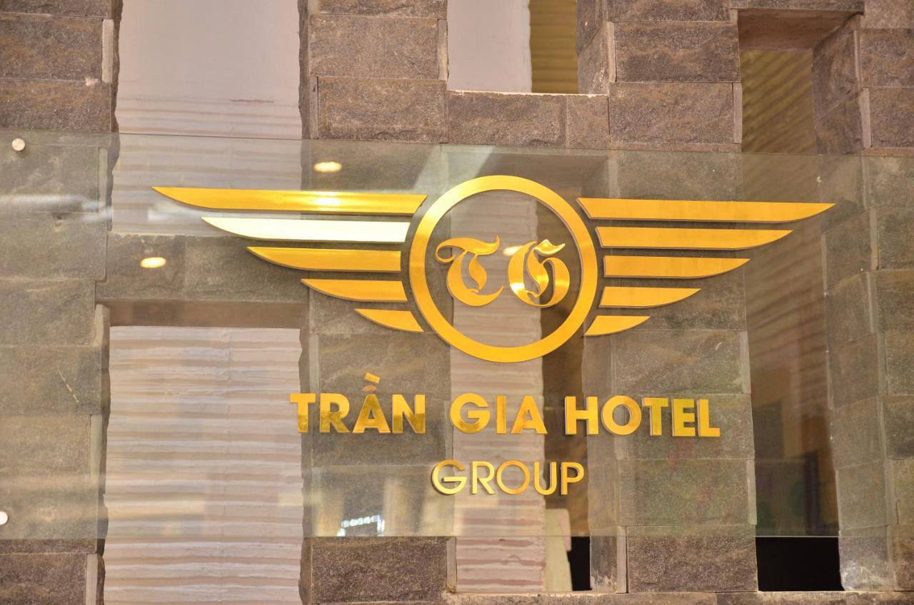 Khách sạn Tran Gia - Huynh Thuc Khang 2*